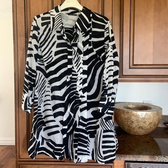 Carlisle Swim Carlisle Black White Semi Sheer Cover Up Over Shirt